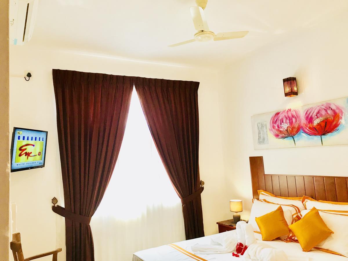 Ceylon Pearlwing Resort Negombo Exterior foto